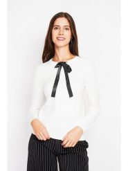 ASSUILI Sweter w kolorze białym rozmiar: 36. Białe swetry klasyczne damskie Assuili, bez kołnierzyka. Za 104.99 zł.