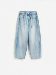 Jeansy barrel slim - niebieski. Niebieskie jeansy damskie Reserved. Za 139.99 zł.