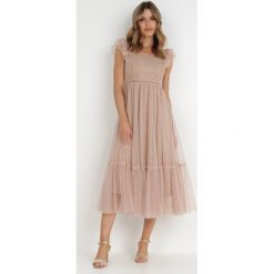 Beżowa Sukienka Aedusa. Brązowe sukienki damskie Born2be, w ażurowe wzory, z koronki, wizytowe, bez ramiączek. Za 259.99 zł.
