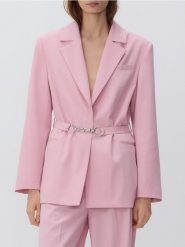 Marynarka z ozdobnym paskiem - pastelowy róż. Czerwone marynarki i żakiety damskie Reserved, l, bez wzorów, z tkaniny. Za 279.99 zł.