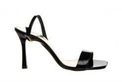 Sandały Bayla-159 4581 090-P Czarny Naplak 159136, Skóra naturalna - 39. Czarne sandały damskie Bayla, bez wzorów, z materiału, bez obcasa, na obcasie, bez zapięcia. W wyprzedaży za 179.10 zł.