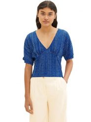 Tom Tailor Koszulka w kolorze niebieskim rozmiar: S. Niebieskie bluzki damskie Tom Tailor, s, bez wzorów, bez kołnierzyka, bez ramiączek. Za 66.47 zł.