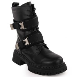 Skórzane workery damskie z klamrami czarne Big Star OO274A274. Czarne botki damskie retro, bez obcasa, bez zapięcia. Za 359.10 zł.