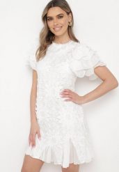 Biała Sukienka Mini z Koronkowymi Wstawkami i Falbankami Soffiana. Białe sukienki damskie Born2be, bez wzorów, z koronki, eleganckie, bez ramiączek. Za 229.99 zł.