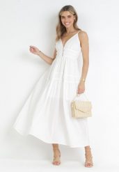 Biała Rozkloszowana Sukienka Maxi na Cienkich Ramiączkach Isarta. Białe sukienki damskie Born2be, bez wzorów, boho, bez ramiączek. W wyprzedaży za 175.99 zł.