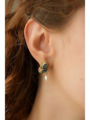 Pierres delicates Pozłacane kolczyki-wkrętki z labradorytami rozmiar: onesize. Niebieskie kolczyki damskie Pierres delicates, z labradorytem, pozłacane. Za 100.75 zł.