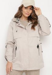 Jasnobeżowa Kurtka Parka z Kapturem i Kieszeniami z Możliwością Ściągnięcia w Talii Kailisse. Brązowe kurtki damskie Born2be, l, z jeansu, z kapturem. Za 179.99 zł.