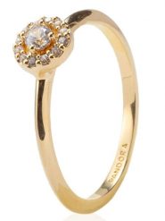 Pandora Pozłacany pierścionek z cyrkonią rozmiar: 56. Żółte pierścionki damskie Pandora, z cyrkonią, metalowe. Za 230.95 zł.