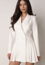 Biała Sukienka o Kroju Marynarki VICES z Poduszkami w Ramionach Serlina. Białe sukienki damskie Born2be, bez wzorów, eleganckie, bez ramiączek. Za 229.99 zł.