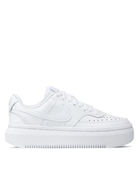 Nike W NIKE COURT VISION ALTA LTR Sneakersy damskie. Białe obuwie sportowe damskie Nike, z jeansu, bez zapięcia, Nike Court. W wyprzedaży za 343.20 zł.