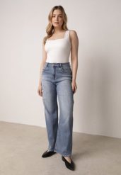 Niebieskie Jeansy z Wysokim Stanem i Szerokimi Nogawkami z Bawełną i Wiskozą Corraesea. Niebieskie jeansy damskie Born2be, z podwyższonym stanem. Za 119.99 zł.