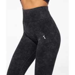 Legginsy Bezszwowe sportowe dla kobiet Carpatree Yasmine z wysokim stanem. Czarne legginsy damskie Carpatree, bez zapięcia, na fitness i siłownię. Za 141.99 zł.
