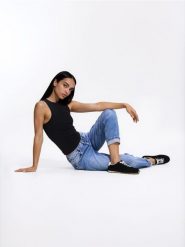 Jeansy Boyfriend - niebieski. Niebieskie jeansy damskie Reserved. Za 129.99 zł.