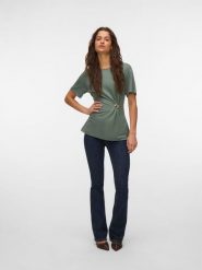 Vero Moda Bluzka w kolorze zielonym rozmiar: M. Zielone bluzki damskie Vero Moda, m, z aplikacjami, bez kołnierzyka, bez ramiączek. Za 109.95 zł.