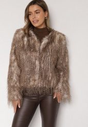 Brązowa Futrzana Kurtka z Cieniowanym Wzorem Tusvella. Brązowe kurtki damskie Born2be, l, bez wzorów, z futra, bez kaptura. Za 199.99 zł.