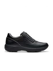 Clarks Skórzane sneakersy "Tivoli Zip" w kolorze czarnym rozmiar: 39. Czarne obuwie sportowe damskie Clarks, bez zapięcia. Za 202.50 zł.