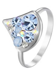 METROPOLITAN Pierścionek z kryształami Swarovski rozmiar: 56. Niebieskie pierścionki damskie METROPOLITAN, z kryształem. Za 52.55 zł.