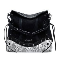 Plecak Desigual. Czarne plecaki Desigual, bez wzorów. Za 259.99 zł.