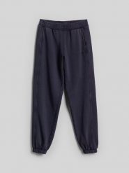 4F Spodnie dresowe joggery damskie - granatowe XS. Niebieskie spodnie dresowe damskie 4F, xs, bez wzorów, z bawełny. Za 149.99 zł.