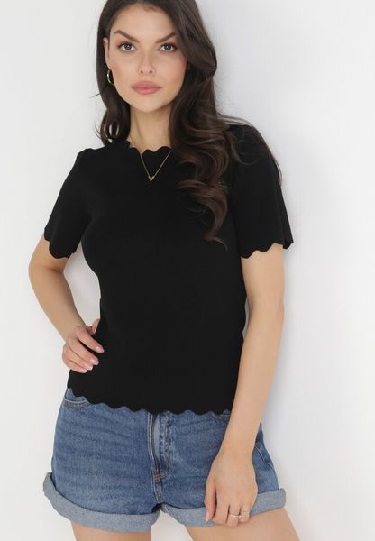 Czarna Bluzka Dzianinowa z Krótkim Rękawem Bellalanie. Czarne bluzki damskie Born2be, m, bez wzorów, z dzianiny, bez kołnierzyka, bez ramiączek. Za 89.99 zł.