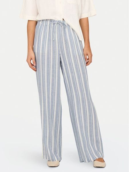 ONLY Spodnie materiałowe Caro 15291807 Błękitny Loose Fit. Niebieskie spodnie materiałowe damskie Only, bez wzorów, z materiału. Za 79.99 zł.