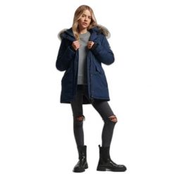 Parka damska Superdry Ashley Everest. Niebieskie parki damskie Superdry, na zimę, bez kaptura. Za 747.85 zł.