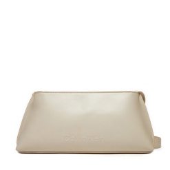 Torebka Calvin Klein. Torebki klasyczne damskie Calvin Klein, bez dodatków. Za 299.99 zł.