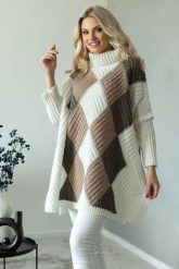 Kolorowy sweter jak ponczo z golfem wzór w romby kremowy. Białe golfy damskie PeeKaBoo, uniwersalny, bez kołnierzyka. Za 329.00 zł.