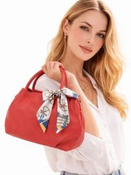 Florence Bags Skórzana torebka "Wesa" w kolorze czerwonym - 33 x 20 x 16 cm rozmiar: onesize. Czerwone torebki klasyczne damskie Florence Bags, z materiału, przez ramię, bez dodatków. Za 217.99 zł.