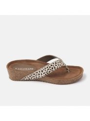 Lazamani Skórzane japonki w kolorze brązowo-beżowym rozmiar: 39. Brązowe klapki damskie Lazamani, bez wzorów, z otwartym noskiem, bez obcasa, bez zapięcia. Za 157.73 zł.