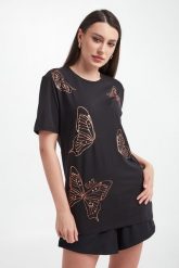 T-shirt damski EA7 EMPORIO ARMANI. T-shirty damskie EA7 Emporio Armani, l, bez wzorów, bez kołnierzyka. W wyprzedaży za 156.02 zł.