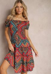 Czerwona Elastyczna Sukienka Boho z Hiszpańskim Dekoltem z Bawełny Solphina. Czerwone sukienki damskie Renee, bez wzorów, z bawełny, boho, bez ramiączek. W wyprzedaży za 43.99 zł.