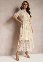 Beżowa Rozkloszowana Sukienka Maxi Ażurowa z Falbanką Ranilette. Brązowe sukienki damskie Renee, w ażurowe wzory, eleganckie, bez ramiączek. W wyprzedaży za 227.99 zł.