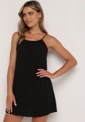 Czarna Wiskozowa Sukienka na Regulowanych Ramiączkach Ulantia. Czarne sukienki damskie Born2be, bez wzorów, z wiskozy, eleganckie, bez ramiączek. Za 59.99 zł.