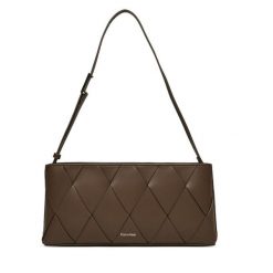 Torebka Calvin Klein. Brązowe torebki klasyczne damskie Calvin Klein, bez dodatków. Za 349.99 zł.