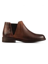 Clarks Sztyblety "Demi2 Beat" w kolorze brązowym rozmiar: 36. Brązowe botki damskie Clarks, sportowe, bez obcasa, bez zapięcia. Za 95.69 zł.
