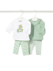 Mayoral Komplet bluzka i legginsy 1741 Zielony Regular Fit. Zielone bluzki i koszule dziewczęce Mayoral, bez wzorów, z bawełny, bez kołnierzyka, bez ramiączek. Za 189.99 zł.