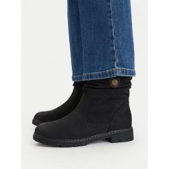 Botki Go Soft. Czarne botki damskie GO SOFT, bez obcasa, na płaskiej podeszwie, bez zapięcia. Za 159.99 zł.