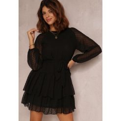 Czarna Sukienka Dimplesky. Czarne sukienki damskie Renee, bez wzorów, z tkaniny, bez ramiączek. W wyprzedaży za 59.99 zł.
