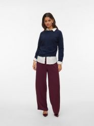 Vero Moda Spodnie w kolorze ciemnofioletowym rozmiar: XL. Różowe spodnie materiałowe damskie Vero Moda, bez wzorów, z materiału. Za 104.99 zł.