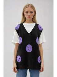 Weekday Bezrękawnik w kolorze czarno-fioletowym rozmiar: L. Czarne swetry klasyczne damskie Weekday, l, z bawełny, bez kołnierzyka. Za 73.95 zł.