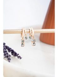 Lodie Silver Srebrne kolczyki z cyrkoniami rozmiar: onesize. Szare kolczyki damskie Lodie Silver, z cyrkonią, srebrne. Za 100.99 zł.