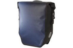 Torba rowerowa wodoodporna, Large, z kieszenią na laptopa, niebieska. Niebieskie torby na laptopa AGU, bez wzorów, z materiału. Za 317.95 zł.