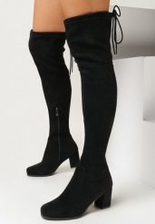 Czarne Kozaki Capisa. Czarne kozaki damskie Born2be, za kolano, bez obcasa, na obcasie, bez zapięcia. Za 169.99 zł.