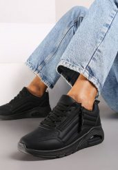 Czarne Sneakersy na Grubej Podeszwie z Tłoczonymi Paskami Justinalin. Czarne obuwie sportowe damskie Born2be, bez zapięcia, trekkingowe. Za 99.99 zł.