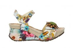 Sandały Laura Vita Barry 36 Beige 202058, Beżowy, Skóra naturalna - 39. Brązowe sandały damskie LAURA VITA, z aplikacjami, z materiału, bez obcasa, na koturnie, bez zapięcia. W wyprzedaży za 269.10 zł.