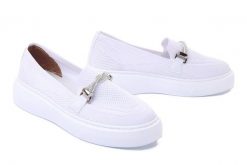 ARTIKER RELAKS 52C0213 biały, półbuty sportowe damskie. Białe półbuty damskie Artiker Relaks, bez wzorów, bez obcasa, bez zapięcia. Za 125.93 zł.