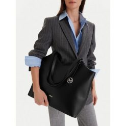 Torebka MEXX. Czarne shopper bag Mexx, bez wzorów, bez dodatków. Za 229.99 zł.