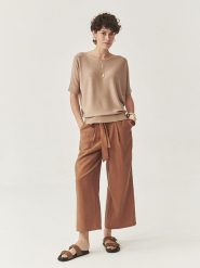 TATUUM Sweter w kolorze beżowym rozmiar: XL. Brązowe swetry klasyczne damskie TATUUM, xl, bez kołnierzyka. Za 122.09 zł.