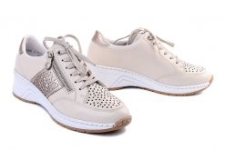 RIEKER N4344-60 beige, półbuty damskie. Brązowe półbuty damskie Rieker, bez wzorów, bez obcasa, na koturnie, bez zapięcia. Za 359.90 zł.